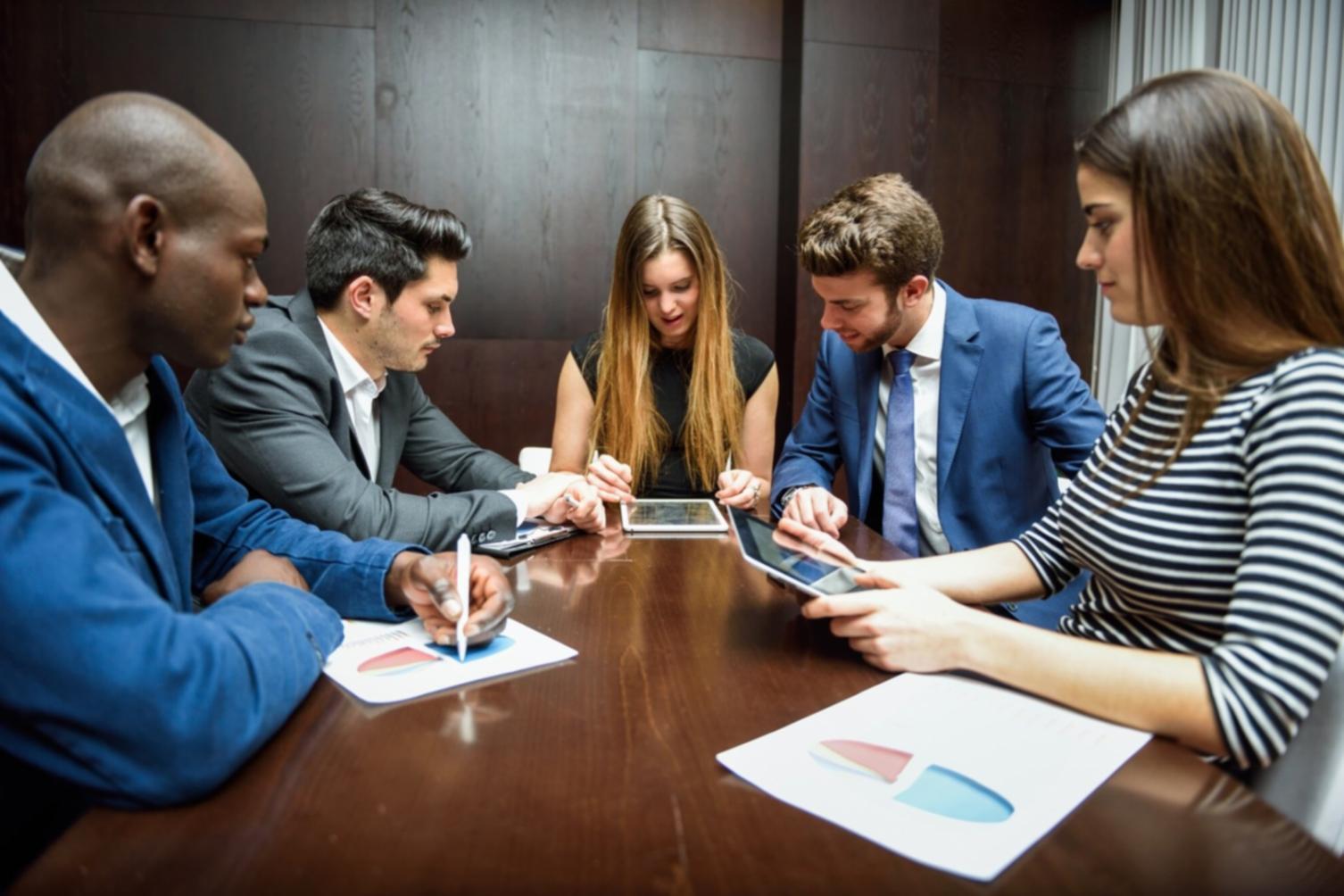 orphinavex education session with participants learning cash flow planning techniques